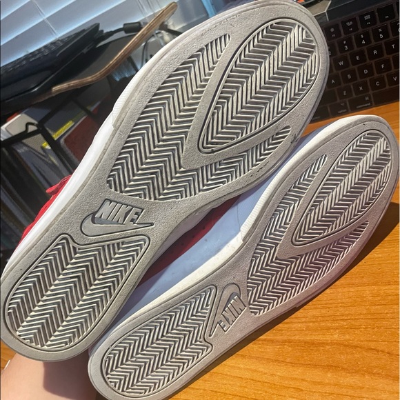 Women’s Nike Flystepper 2K3 Red mid shoes 💥 - Picture 9 of 9